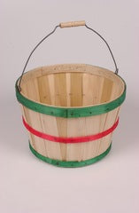 1/2 Bushel Basket with Handle
